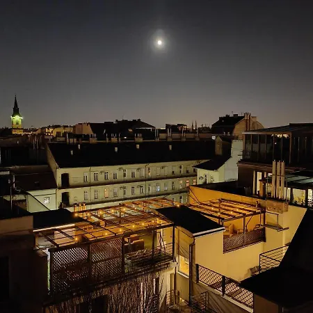 Rooftop With Private Jacuzzi Apartment *