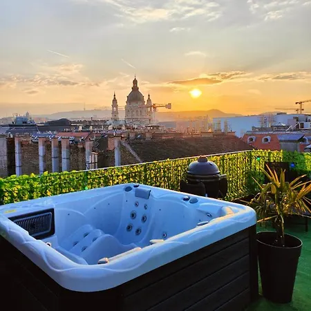 Rooftop With Private Jacuzzi Apartment Budapest