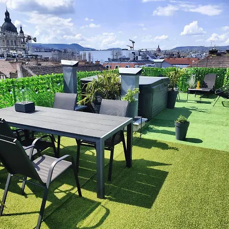 Apartment Rooftop With Private Jacuzzi *
